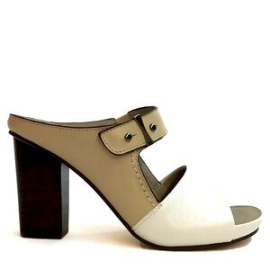 NAKED FEET Tyngg Sandals Size 6